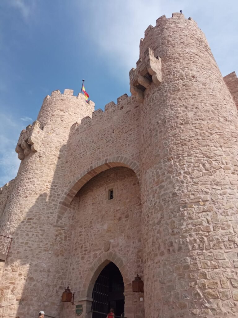 CastilloSiguenza001-CastillosyFortalezasdelTiempo CastilloSiguenza001-CastillosyFortalezasdelTiempo